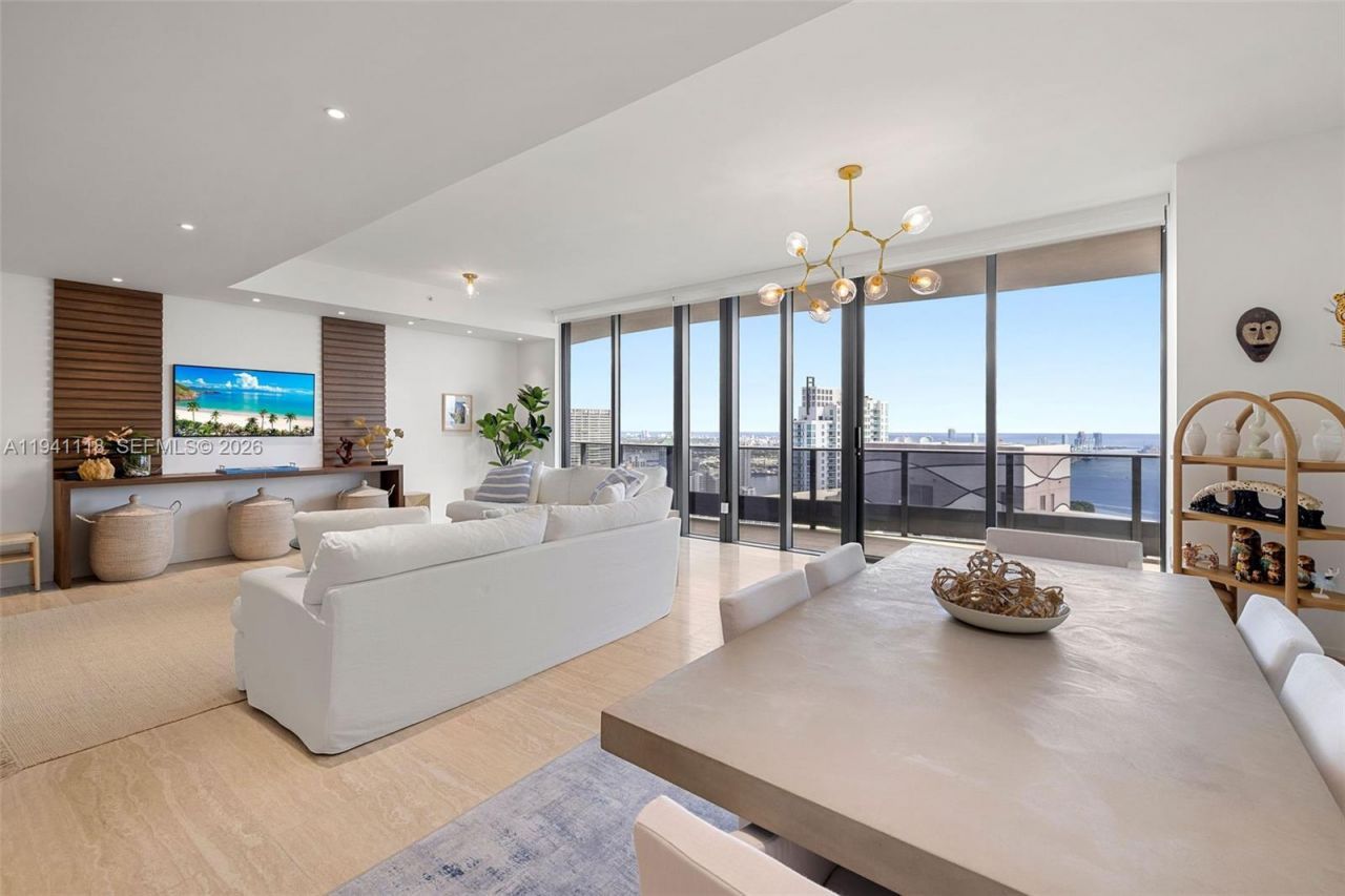 1000 Brickell Plz, Unit PH5403, Miami, FL 33131 Photo