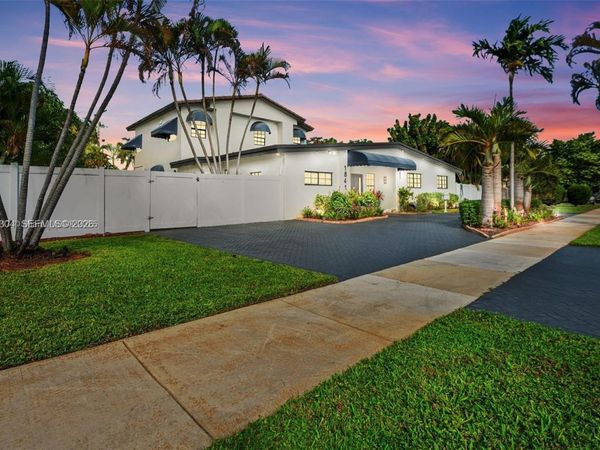 1841 NE 196th Ter, Miami, FL 33179