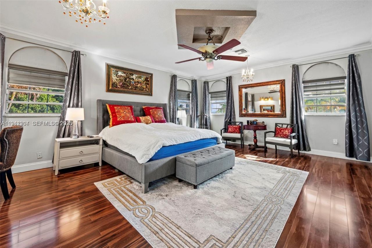 1841 NE 196th Ter, Miami, FL 33179 Photo