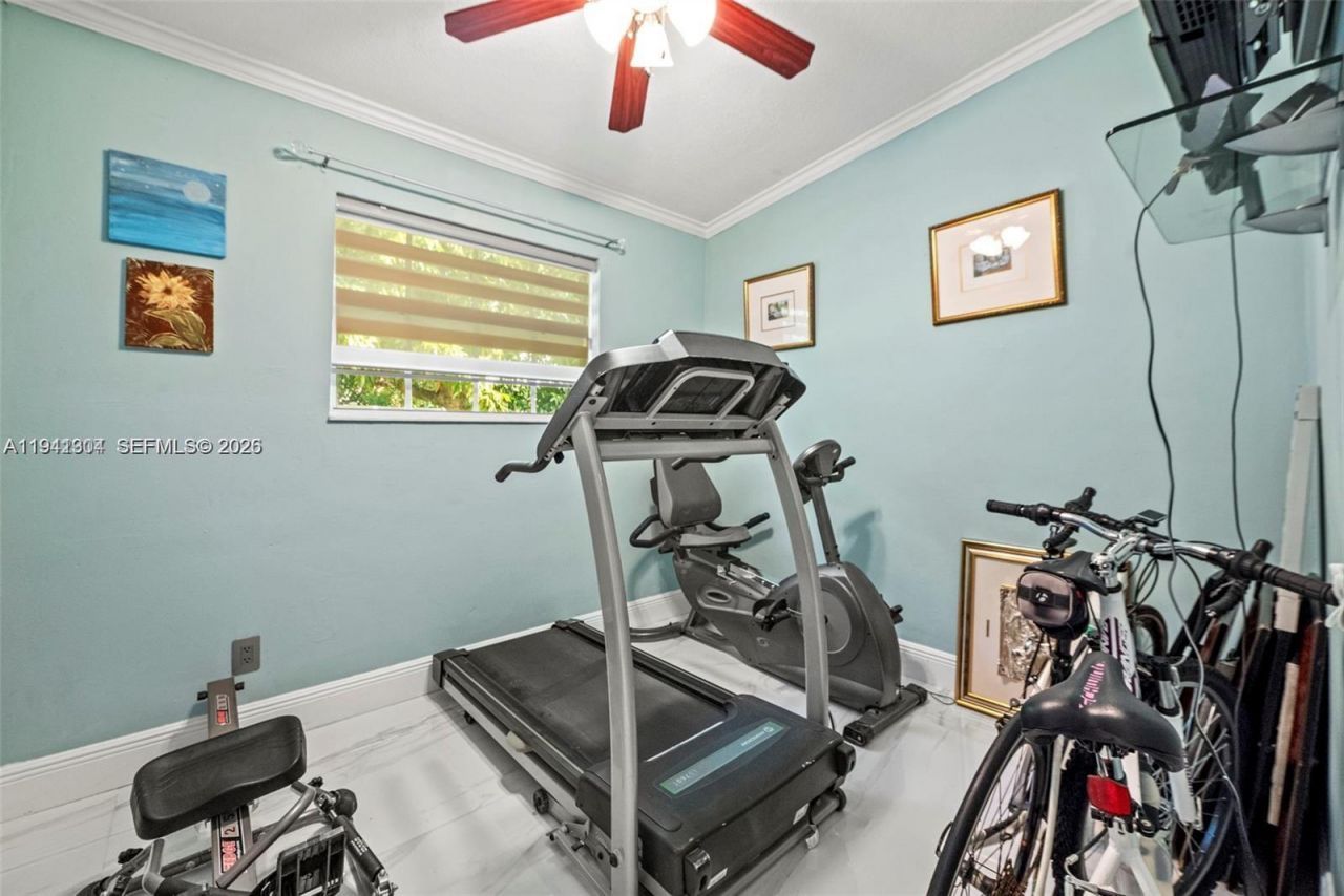 1841 NE 196th Ter, Miami, FL 33179 Photo