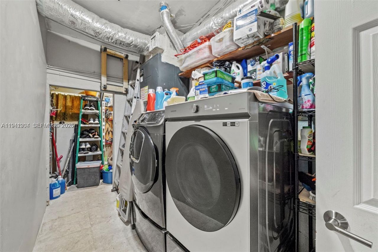 1841 NE 196th Ter, Miami, FL 33179 Photo