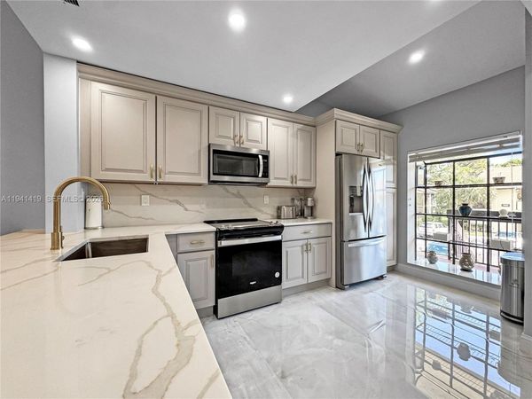 1977 SW 15th St, Unit 116, Deerfield Beach, FL 33442