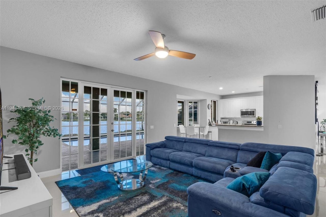 714 Heritage Dr , Weston, FL 33326 Photo