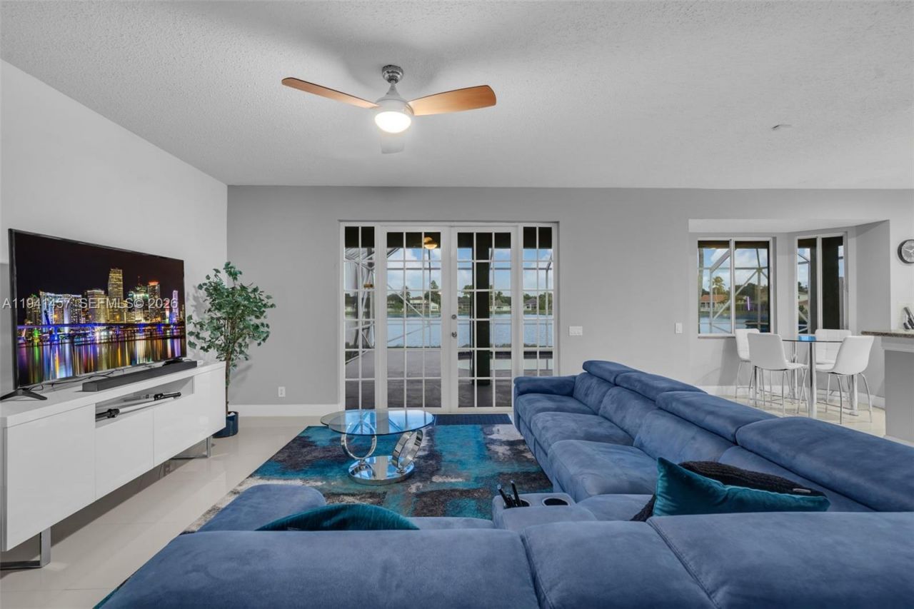 714 Heritage Dr , Weston, FL 33326 Photo