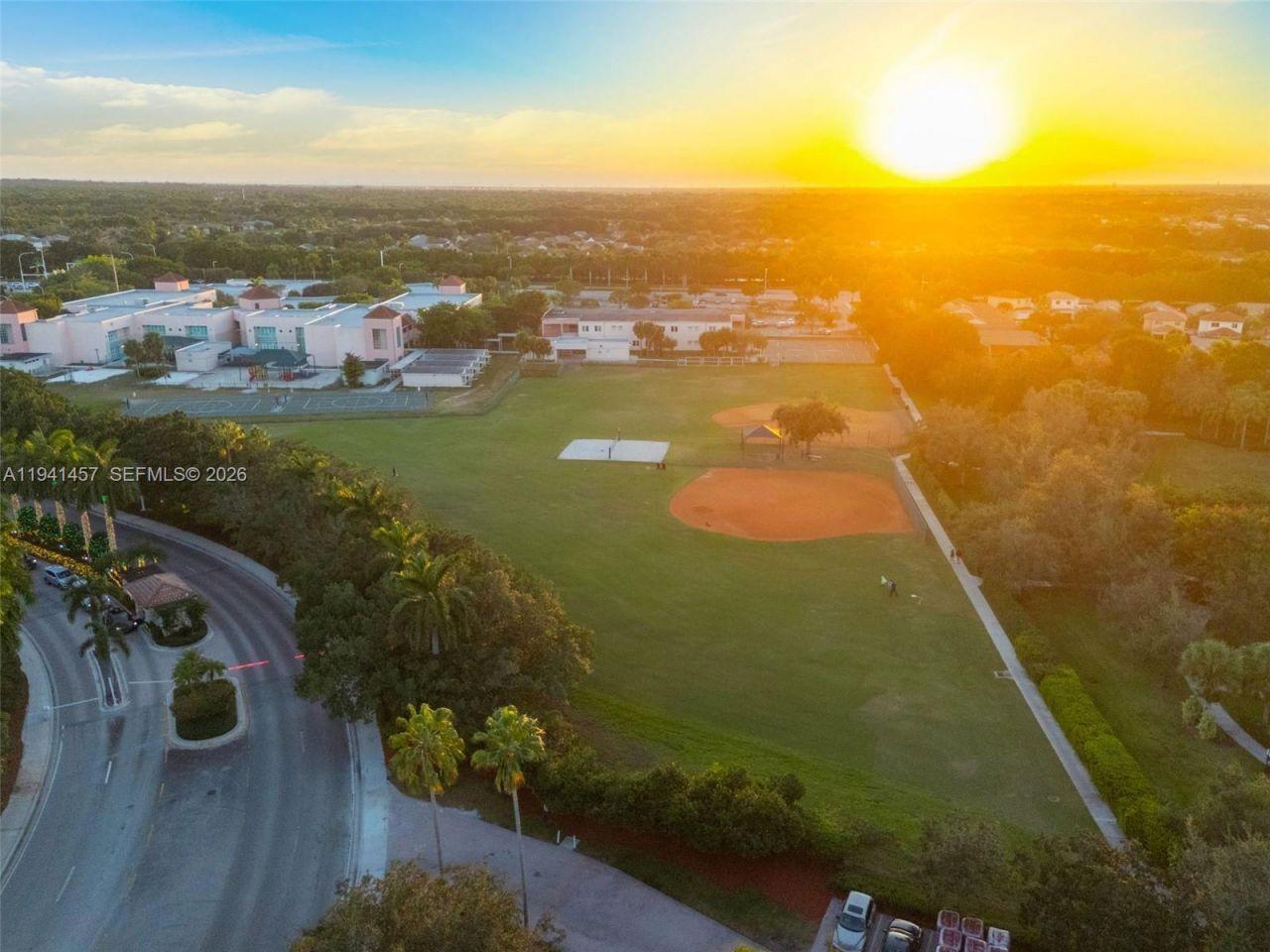 714 Heritage Dr , Weston, FL 33326 Photo