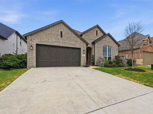 1205 S Roundwash Way, Midlothian, TX 76065