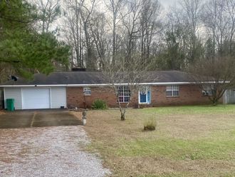 750 Tuscaloosa Rd Columbus, MS 39702