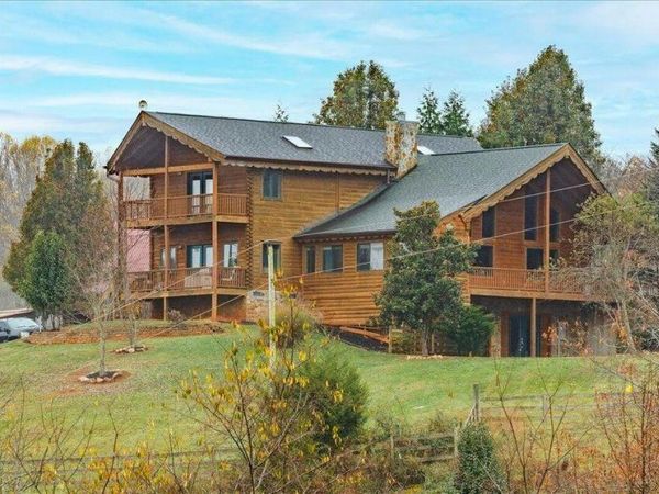 2972 Algoma RD , Boones Mill, VA 24065