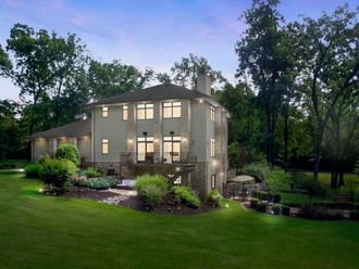 9208 SHERINGHAM Drive Roscoe, IL 61073