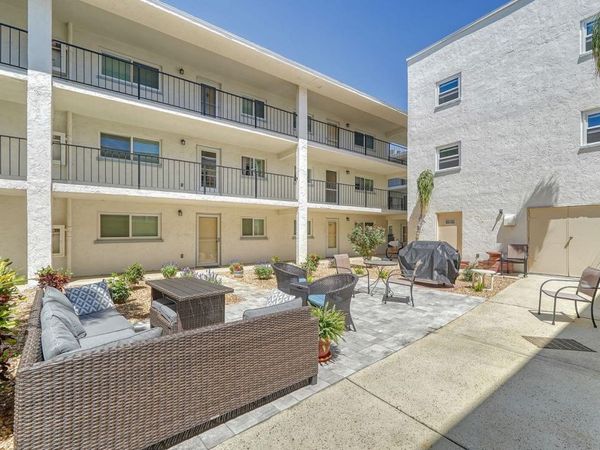 708 TAMIAMI TRAIL S, Unit 308, VENICE, FL 34285