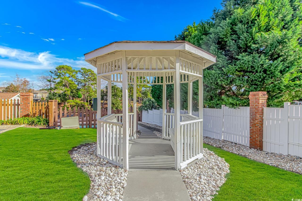 502 Lakeshore Dr. Photo 23