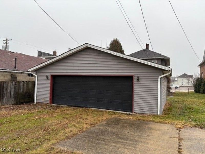 345 Wabash Avenue S, Brewster, OH 44613 Photo 4