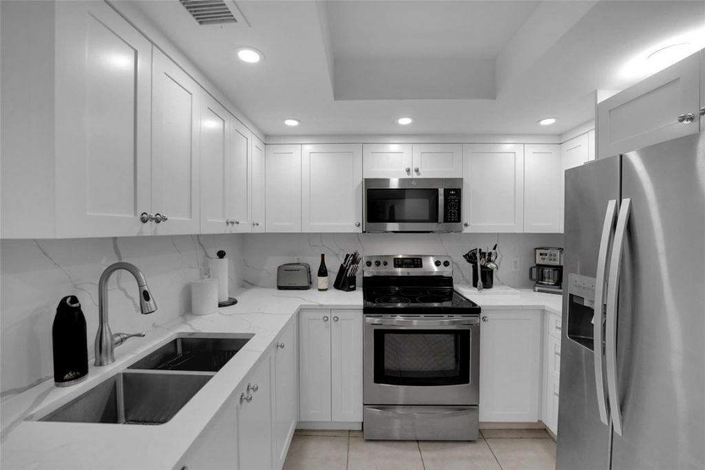 2125 SE 10 Avenue, Unit 1011, Fort Lauderdale, FL 33316 Photo