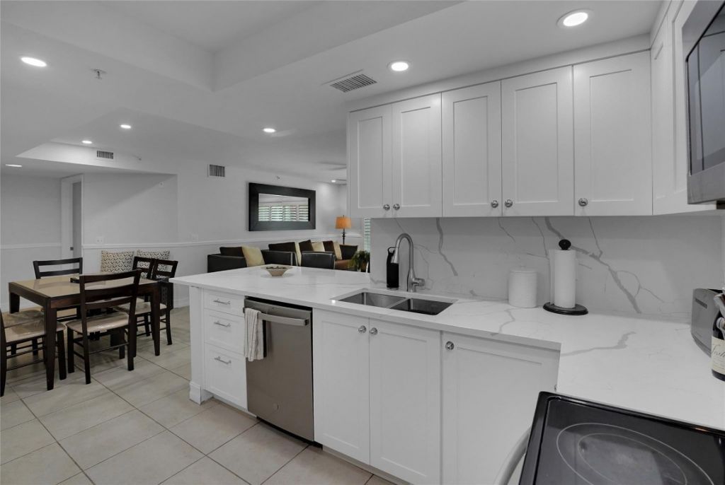 2125 SE 10 Avenue, Unit 1011, Fort Lauderdale, FL 33316 Photo