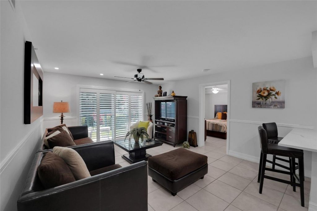 2125 SE 10 Avenue, Unit 1011, Fort Lauderdale, FL 33316 Photo