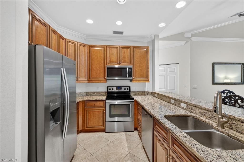 1095 Winding Pines Cir, Unit 201, Cape Coral, FL 33909 Photo