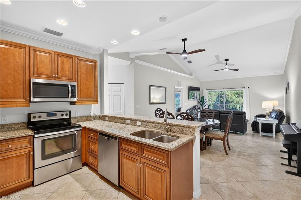 1095 Winding Pines Cir, Unit 201, Cape Coral, FL 33909 Photo