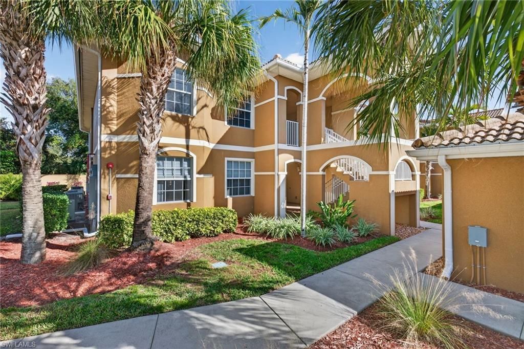 1095 Winding Pines Cir, Unit 201, Cape Coral, FL 33909 Photo
