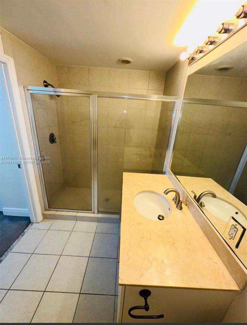 140 S Dixie Hwy , Unit 707, Hollywood, FL 33020 Photo