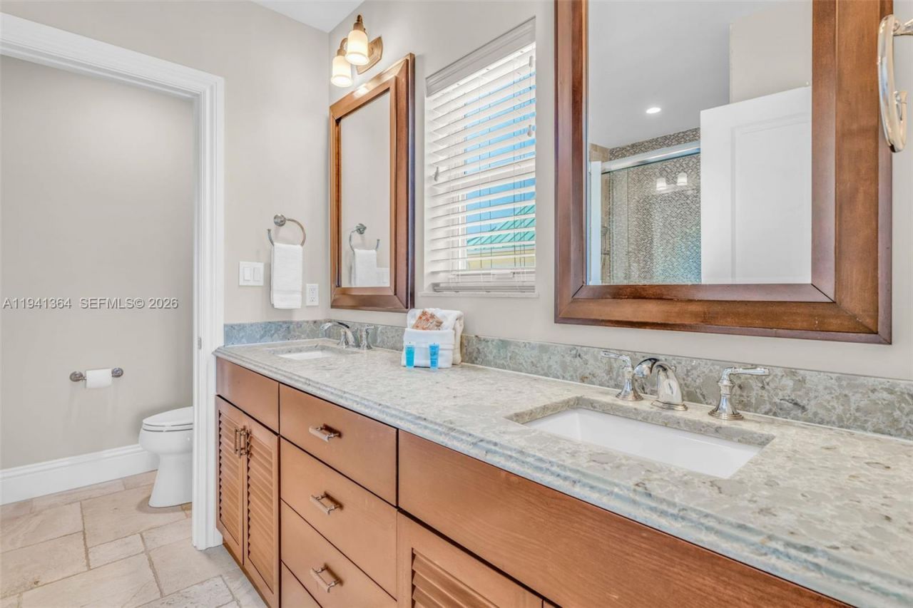 2394 Coco Plum, Marathon, FL 33050 Photo