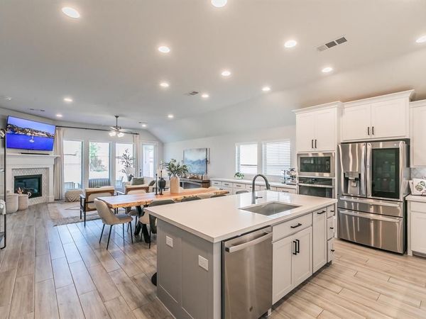 1704 Cypress Gap Trail, Mansfield, TX 76063