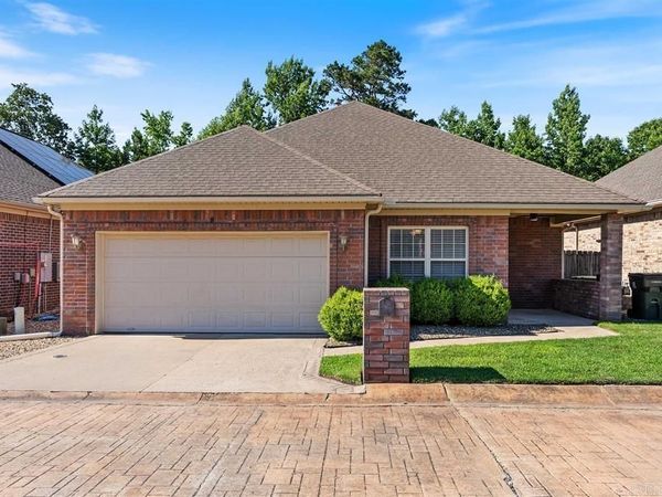 8 Pennsylvania Court, Little Rock, AR 72207