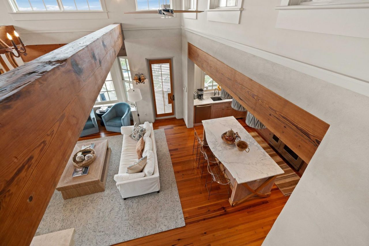 3 7th Avenue Photo 13