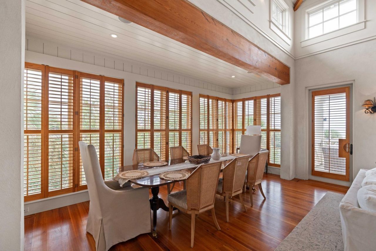 3 7th Avenue Photo 21