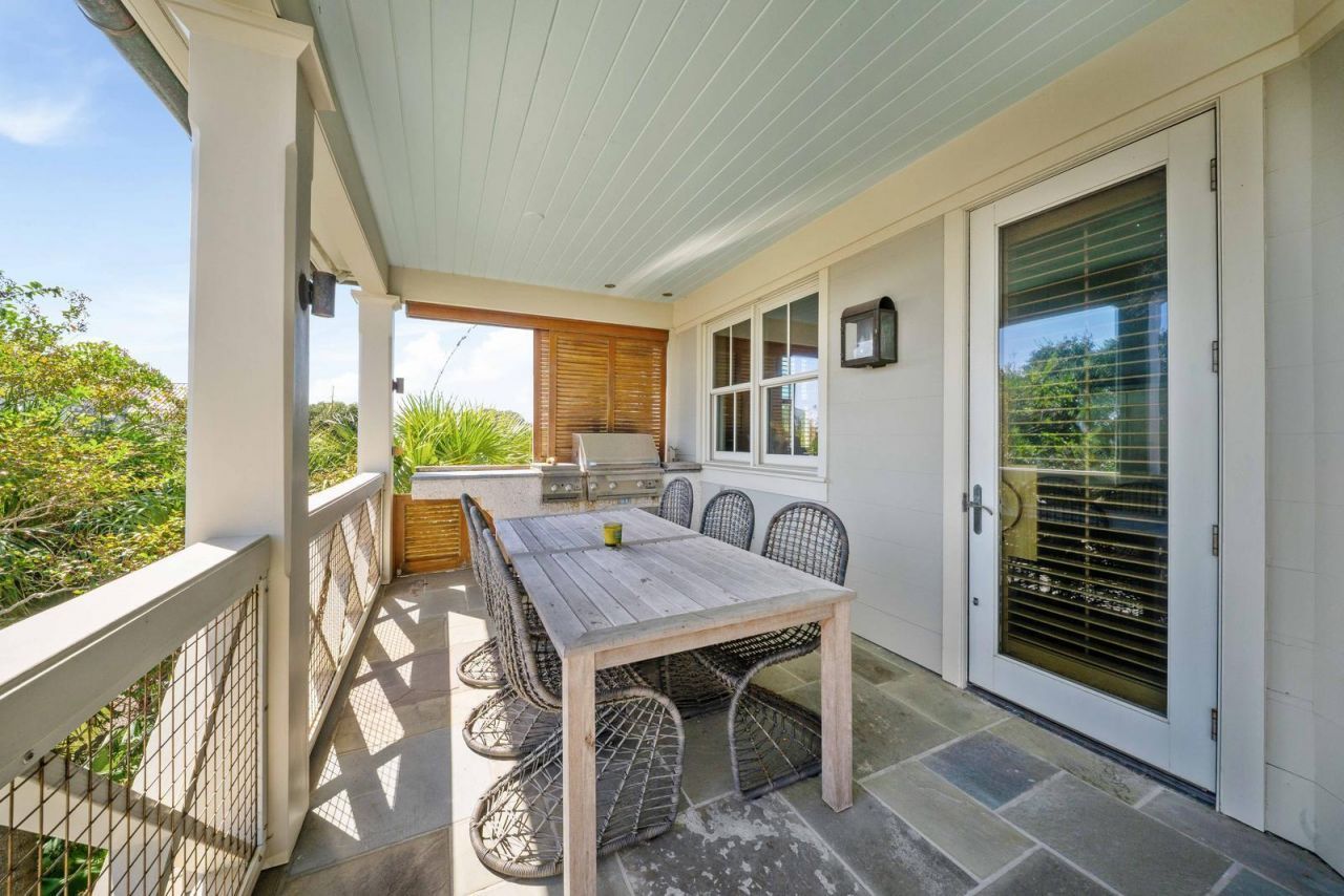 3 7th Avenue Photo 23