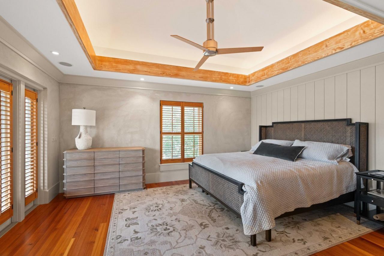 3 7th Avenue Photo 27