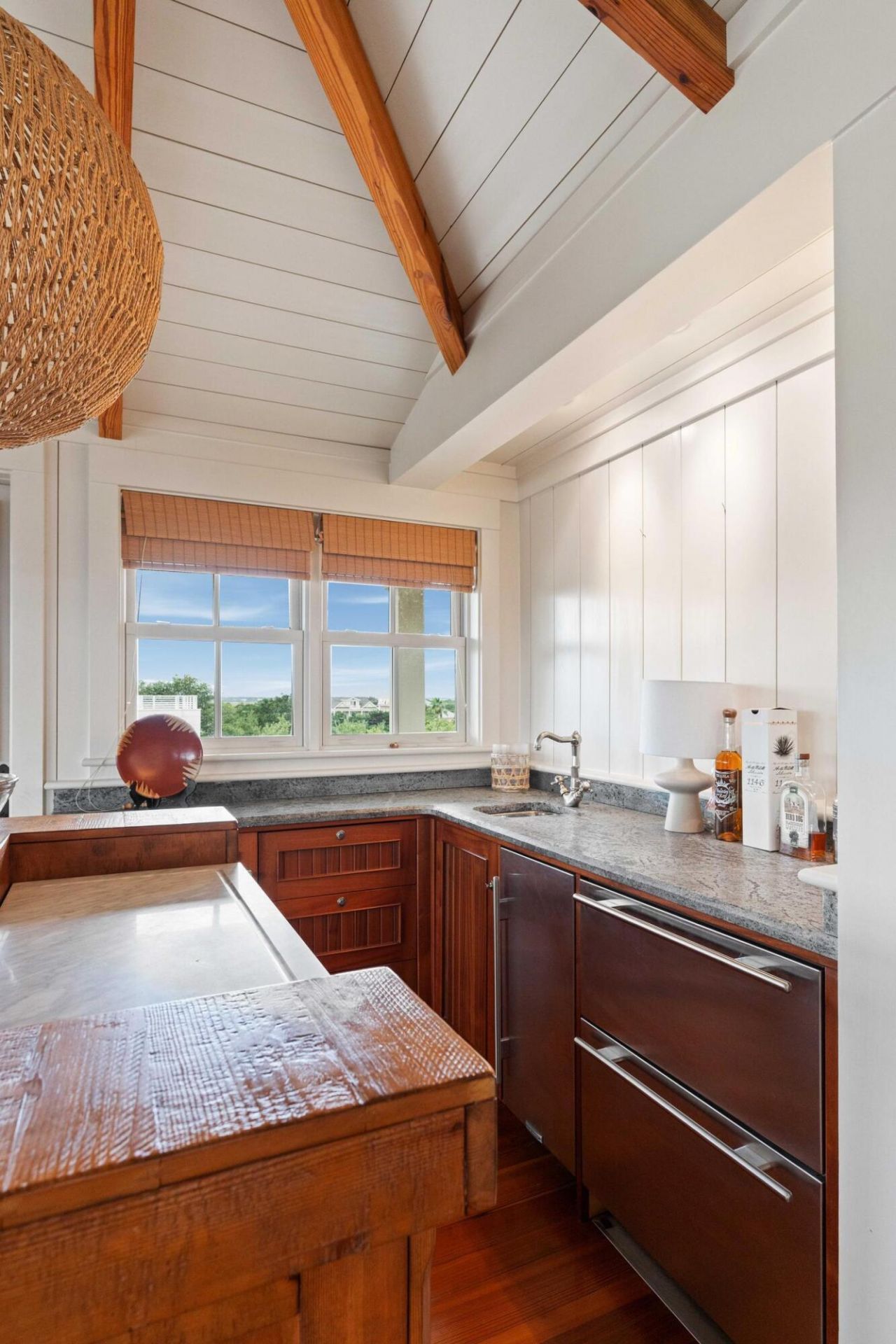 3 7th Avenue Photo 42