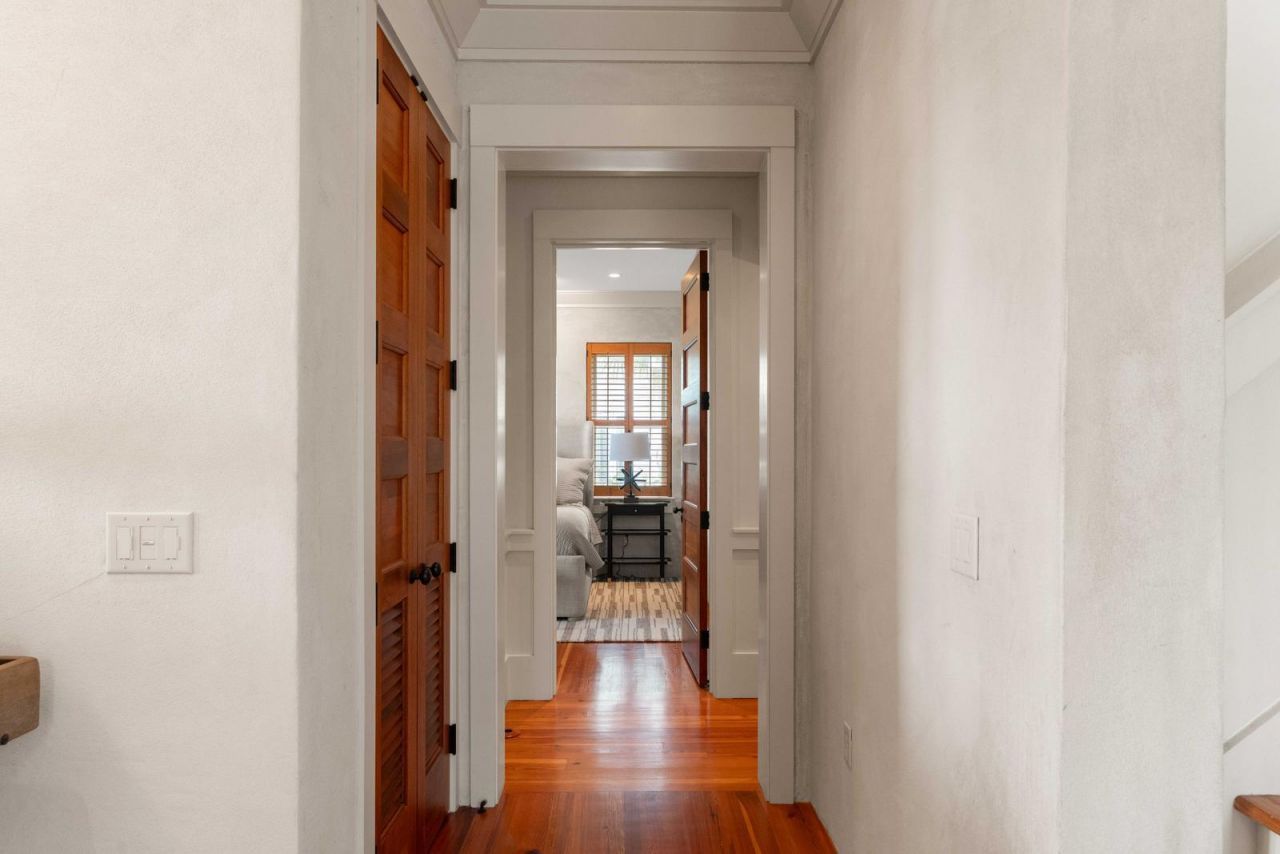 3 7th Avenue Photo 44