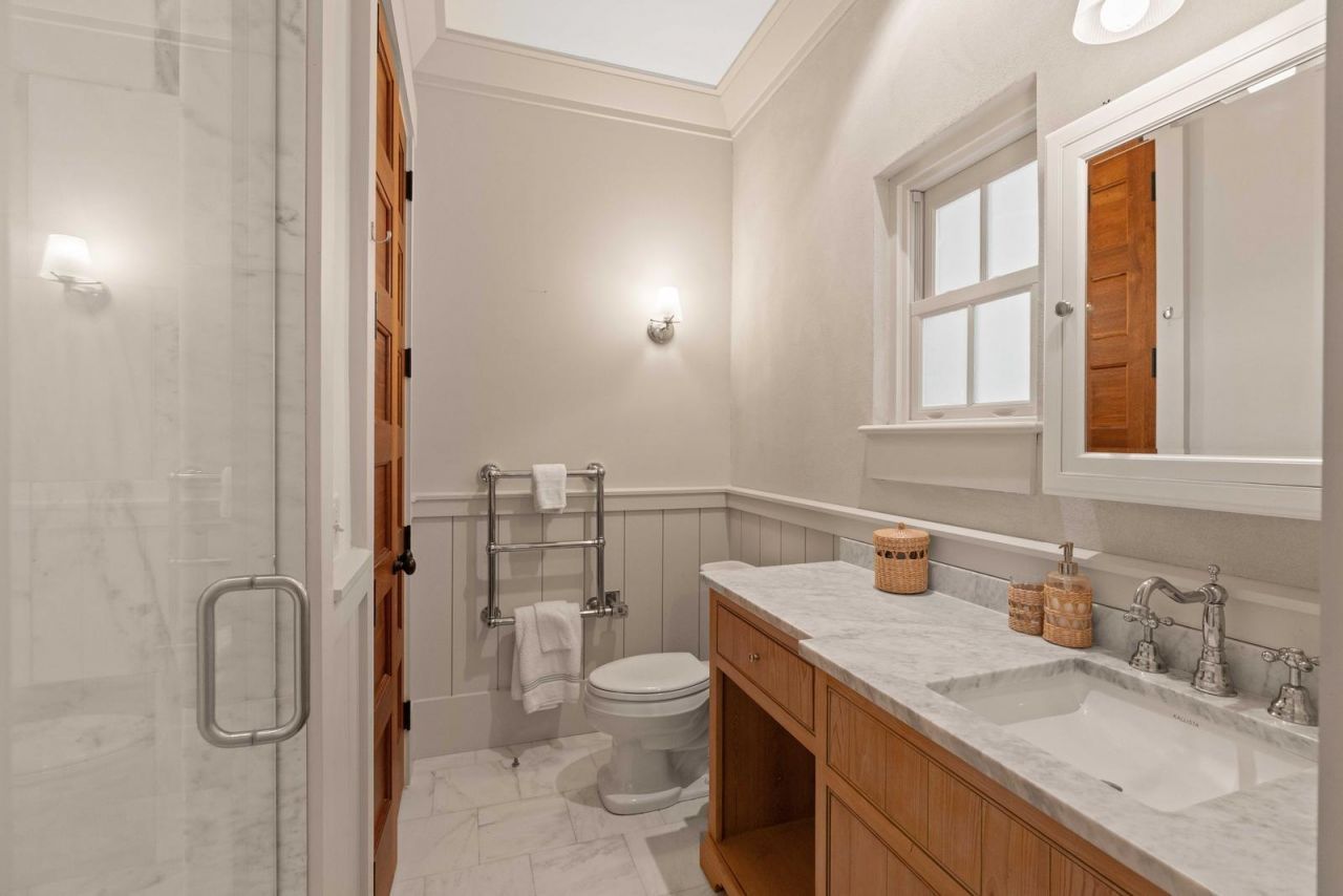 3 7th Avenue Photo 45