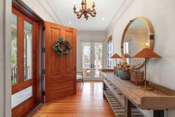 3 7th Avenue photo 4