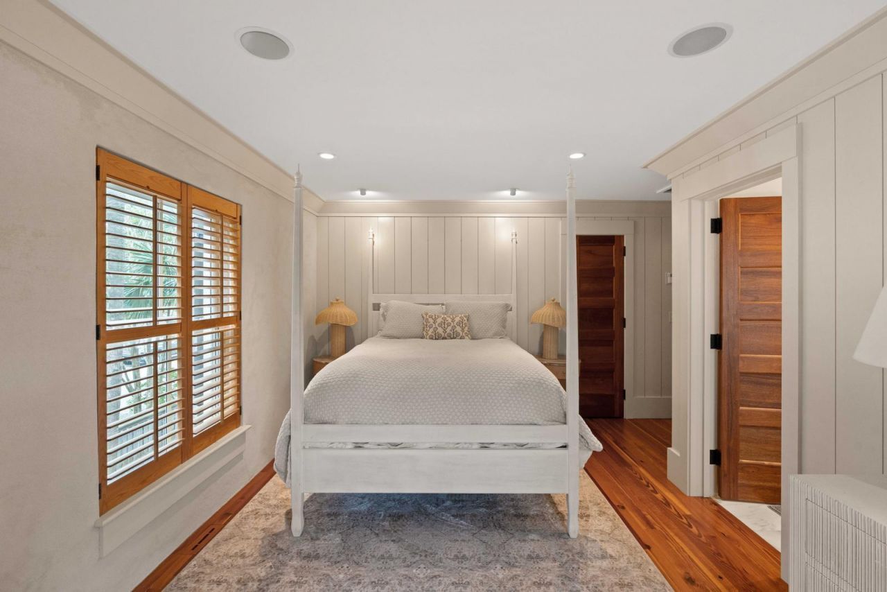 3 7th Avenue Photo 52