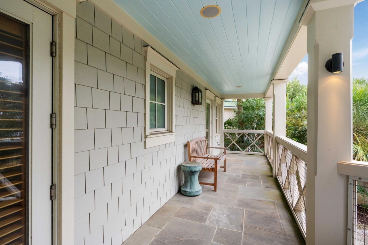 3 7th Avenue Photo 53