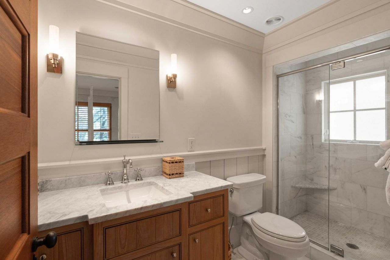 3 7th Avenue Photo 55