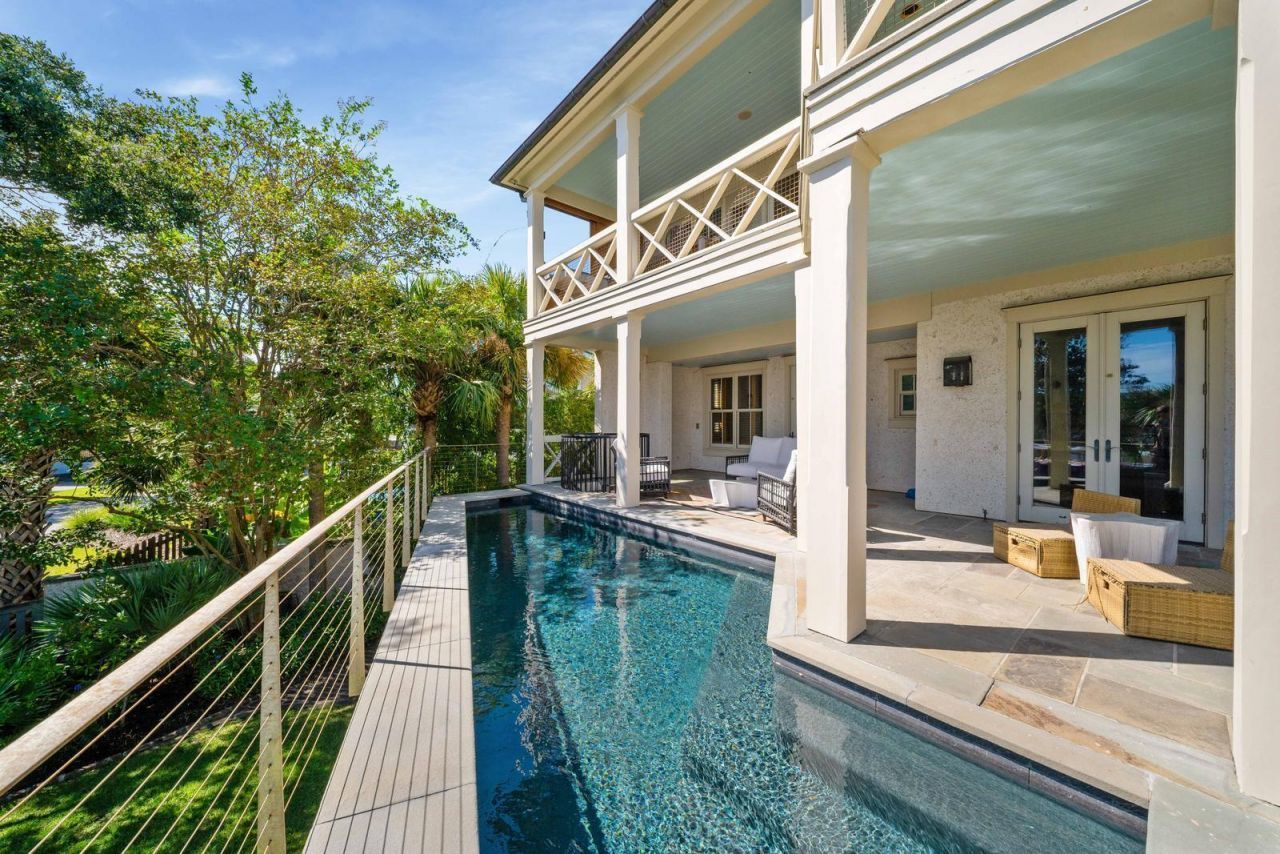 3 7th Avenue Photo 59