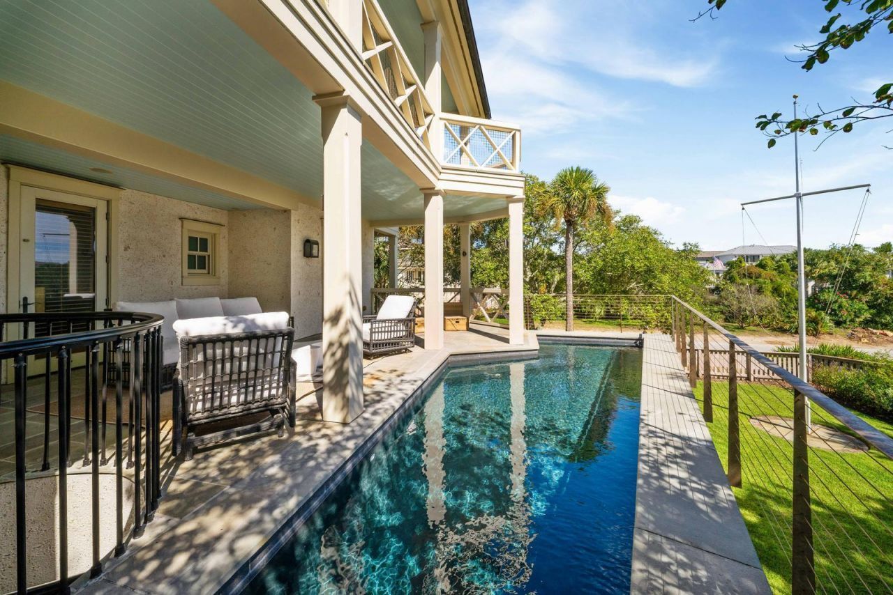 3 7th Avenue Photo 61