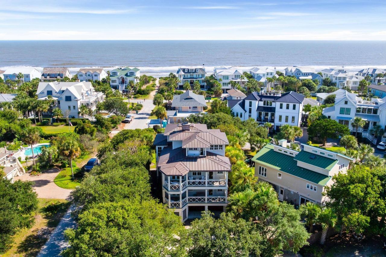 3 7th Avenue Photo 76