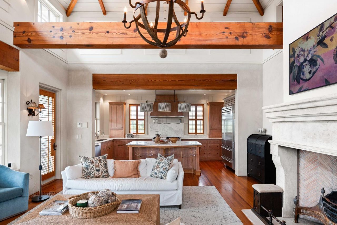 3 7th Avenue Photo 8