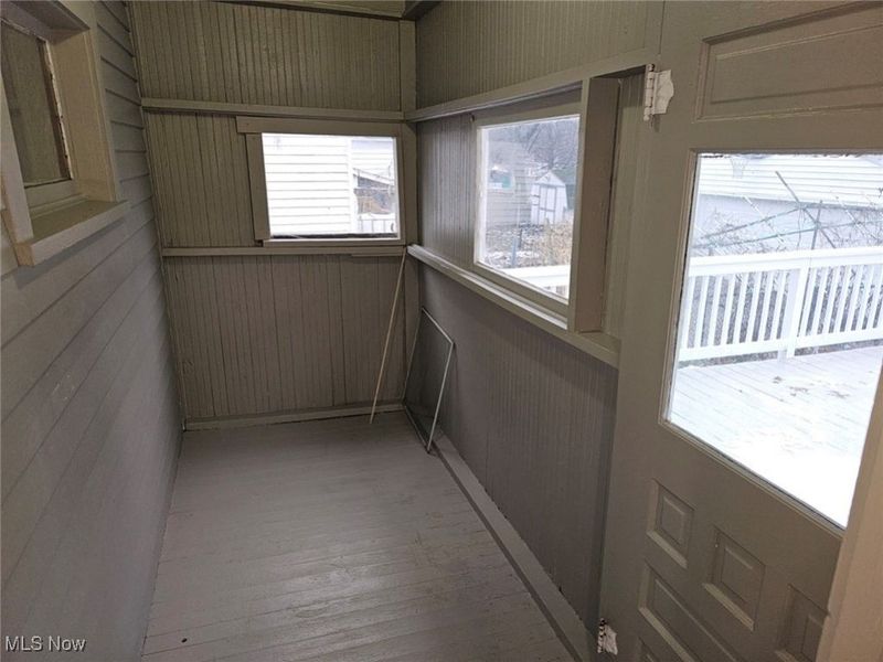 1098 Big Falls Avenue, Akron, OH 44310 Photo 4