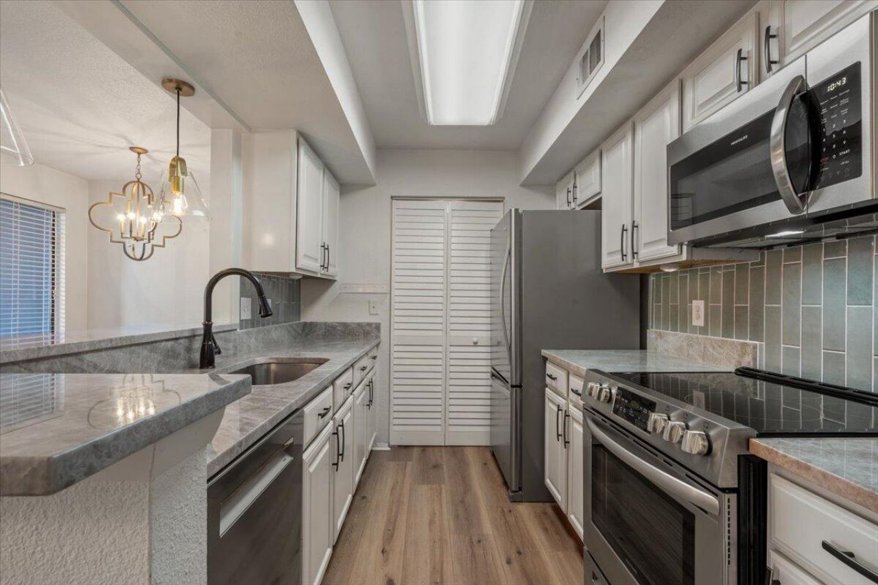 1481 Center Street Extension #1702 Photo 10