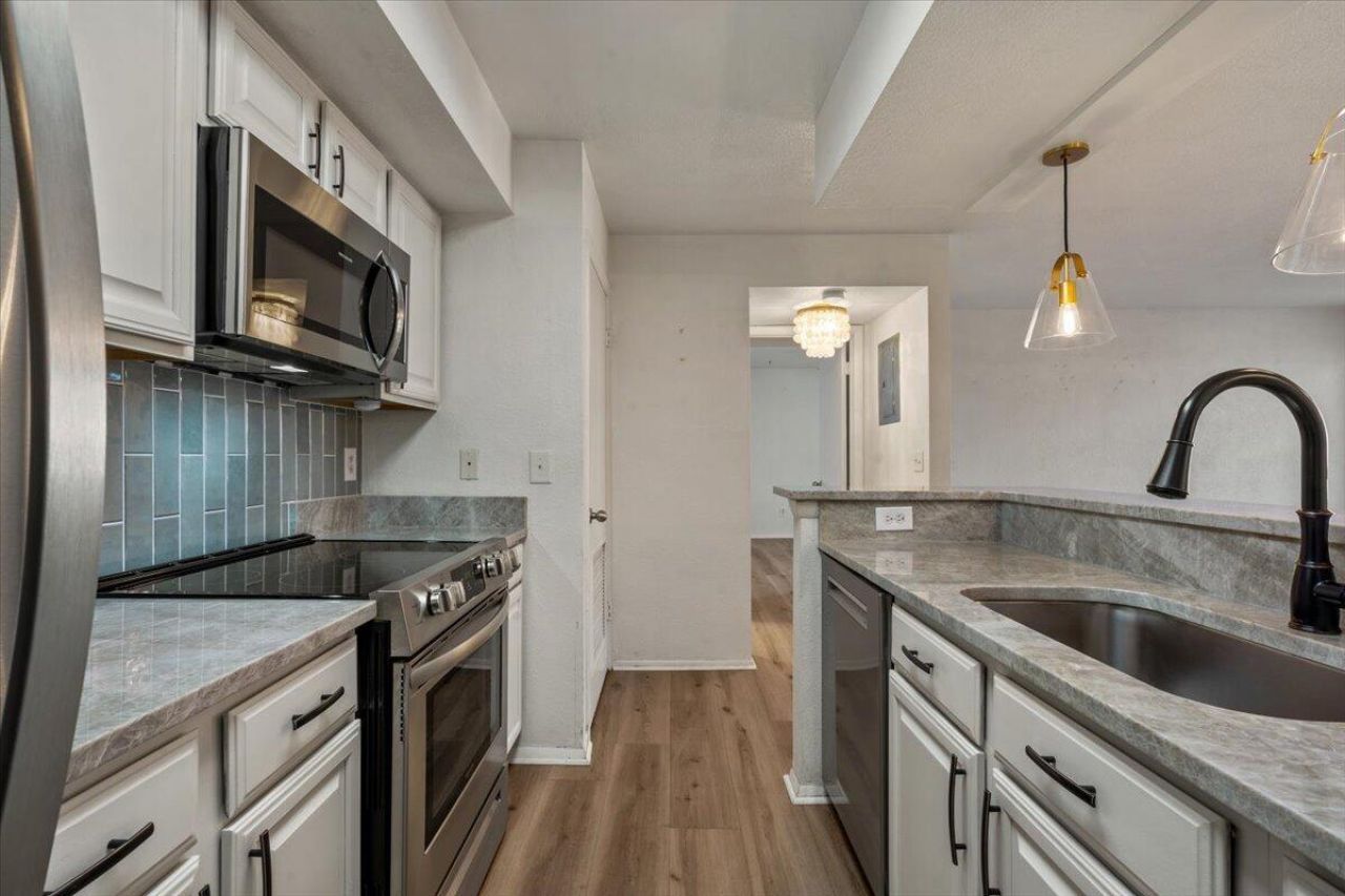 1481 Center Street Extension #1702 Photo 14