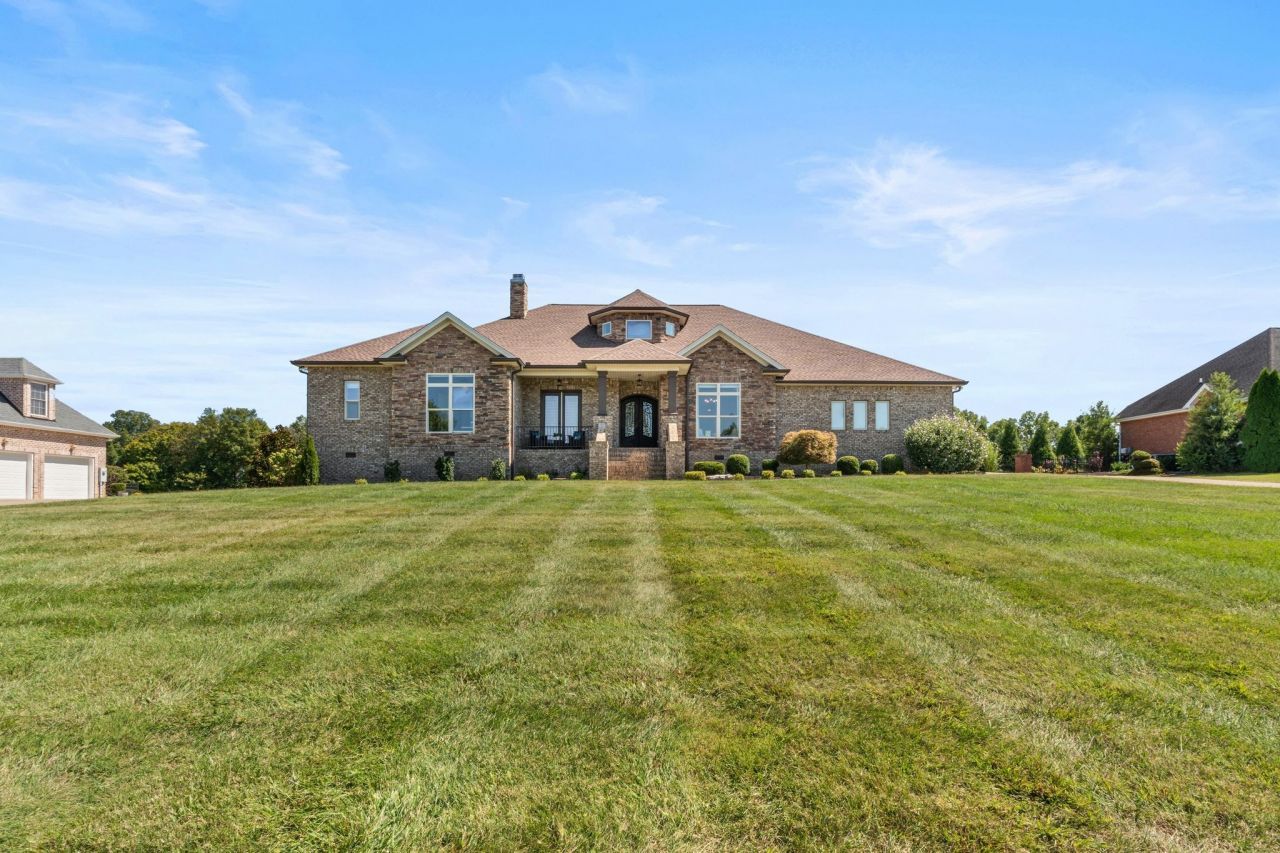 4015 Ironwood Dr, Greenbrier, TN 37073 Main Photo