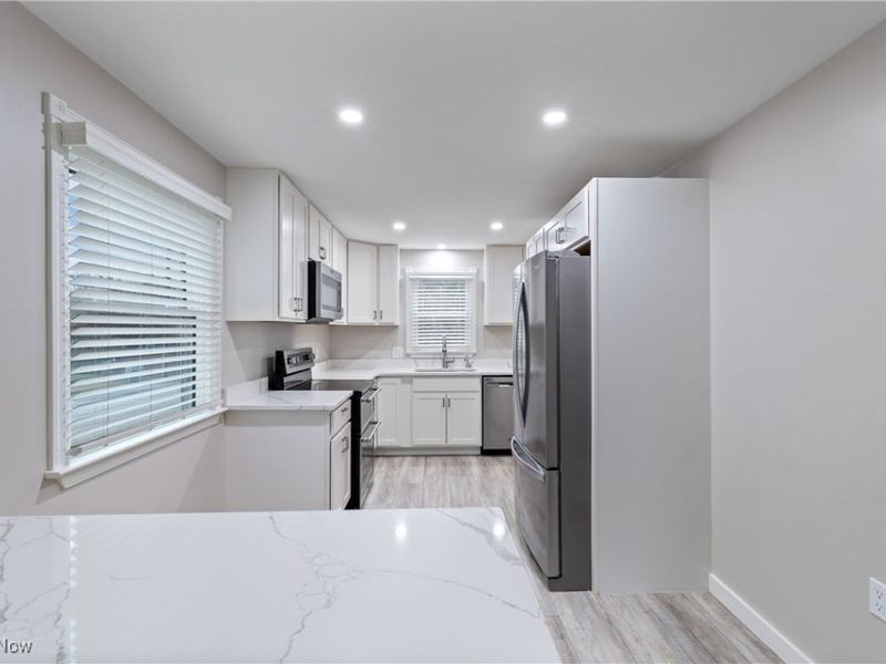 581 Stanley Road, Akron, OH 44312 Photo 10