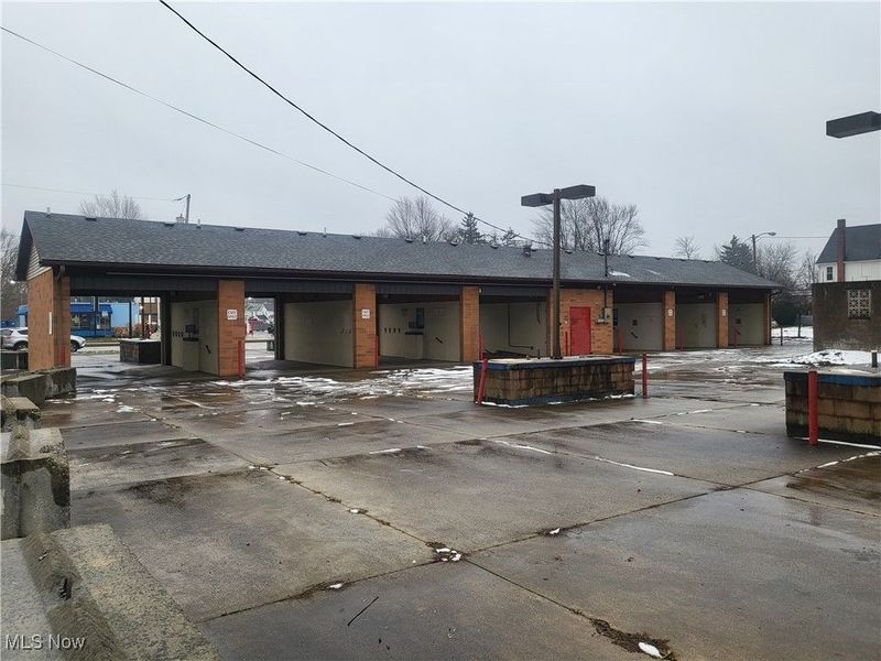 827 Middle Avenue, Elyria, OH 44035 Photo 1