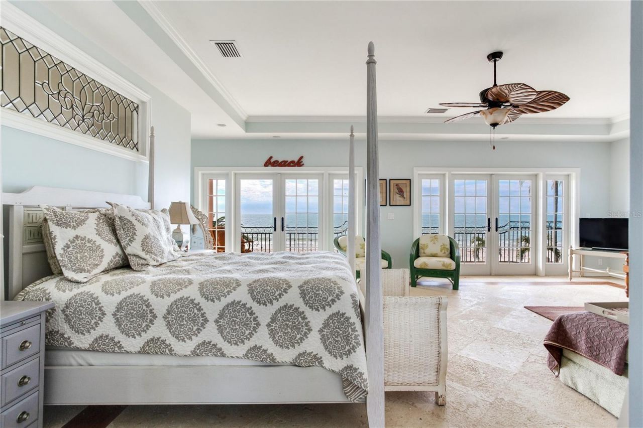 16116 Gulf Boulevard, Redington Beach, FL 33708 Photo