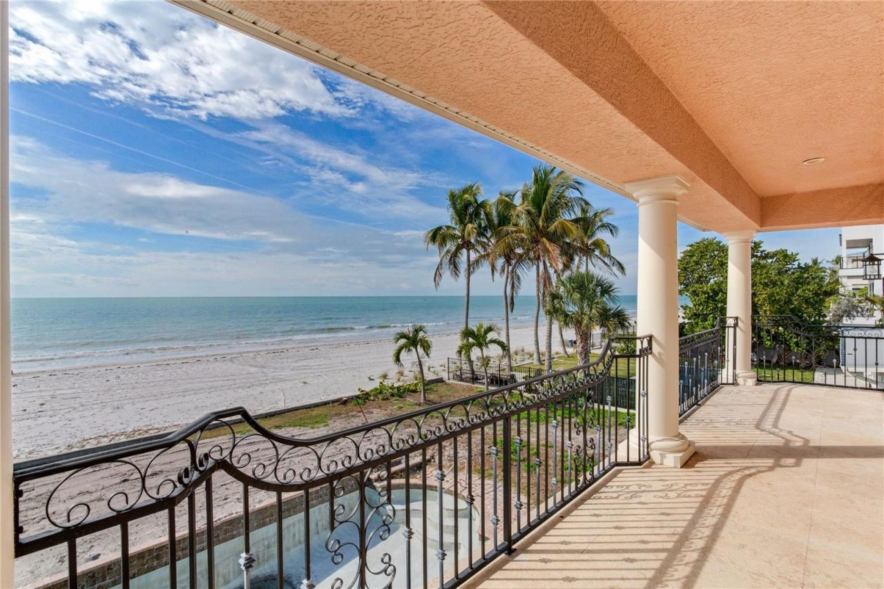 16116 Gulf Boulevard, Redington Beach, FL 33708 Photo
