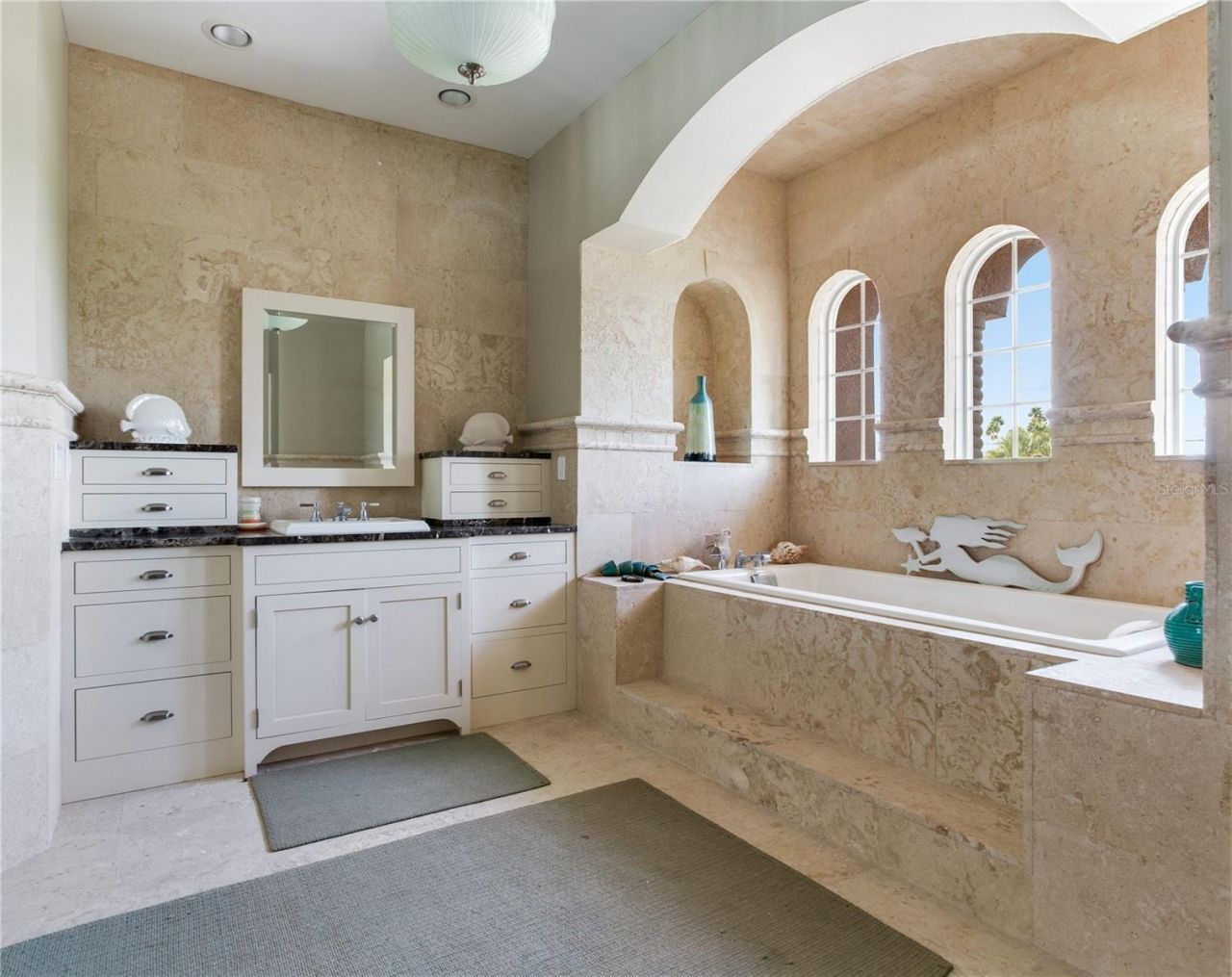 16116 Gulf Boulevard, Redington Beach, FL 33708 Photo